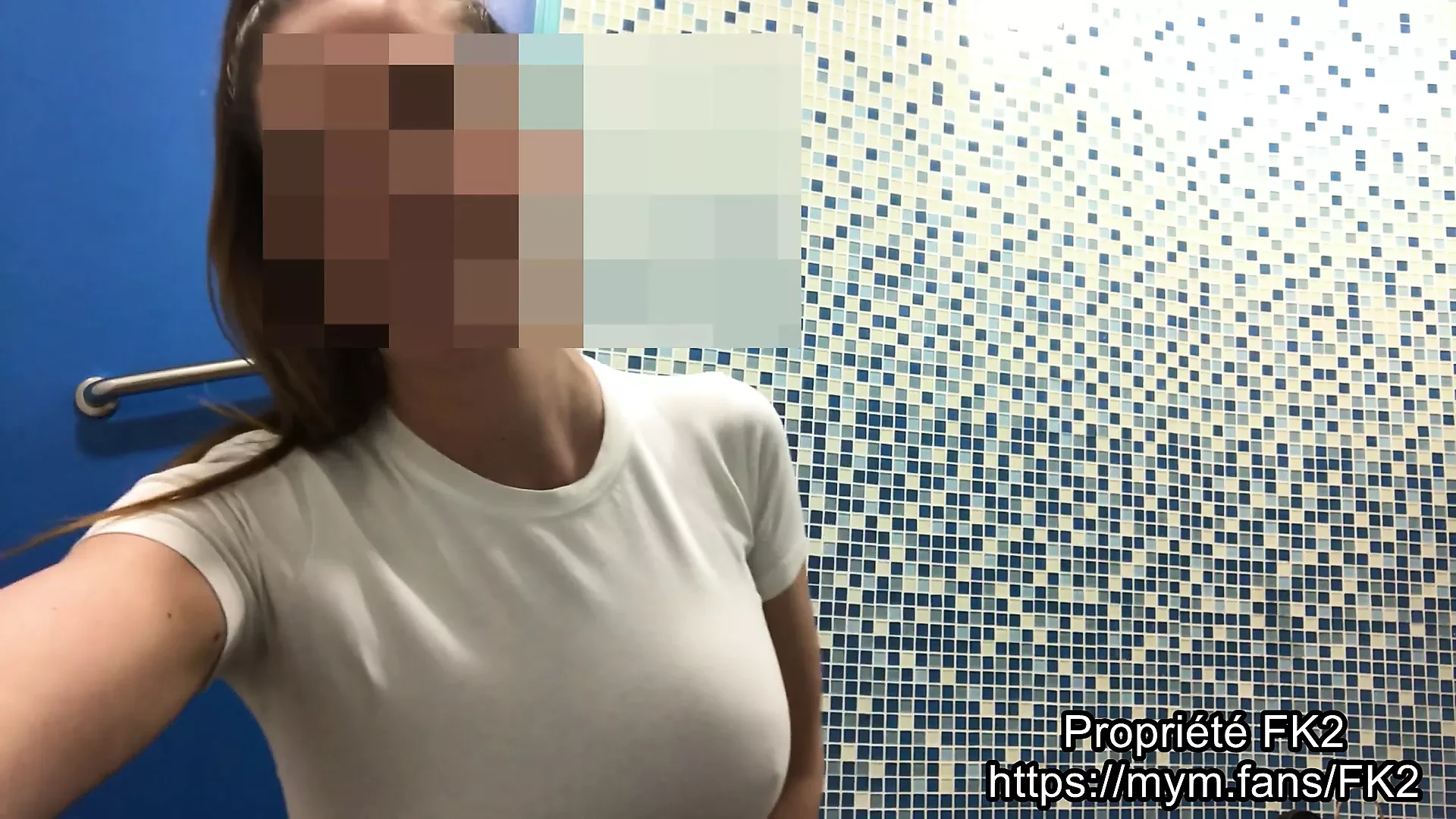 FK2 – MILF banged by a stranger in a shopping arcade