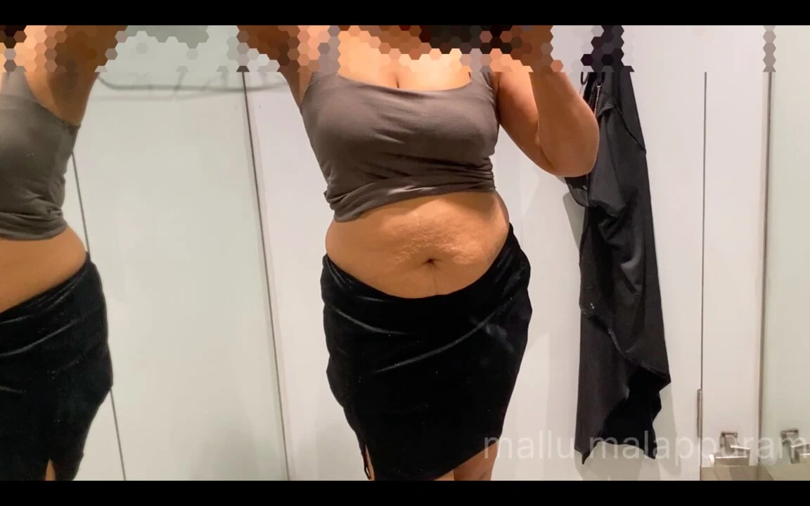 Trying Sexy Dresses In Trail Room And Fingering From Shopping Mall Trail Room, Malappuram, Kerala